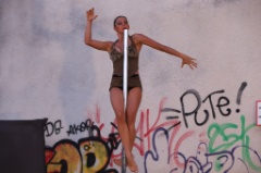 Full Art Acrobatique 16 * 6240 x 4160 * (7.65MB)